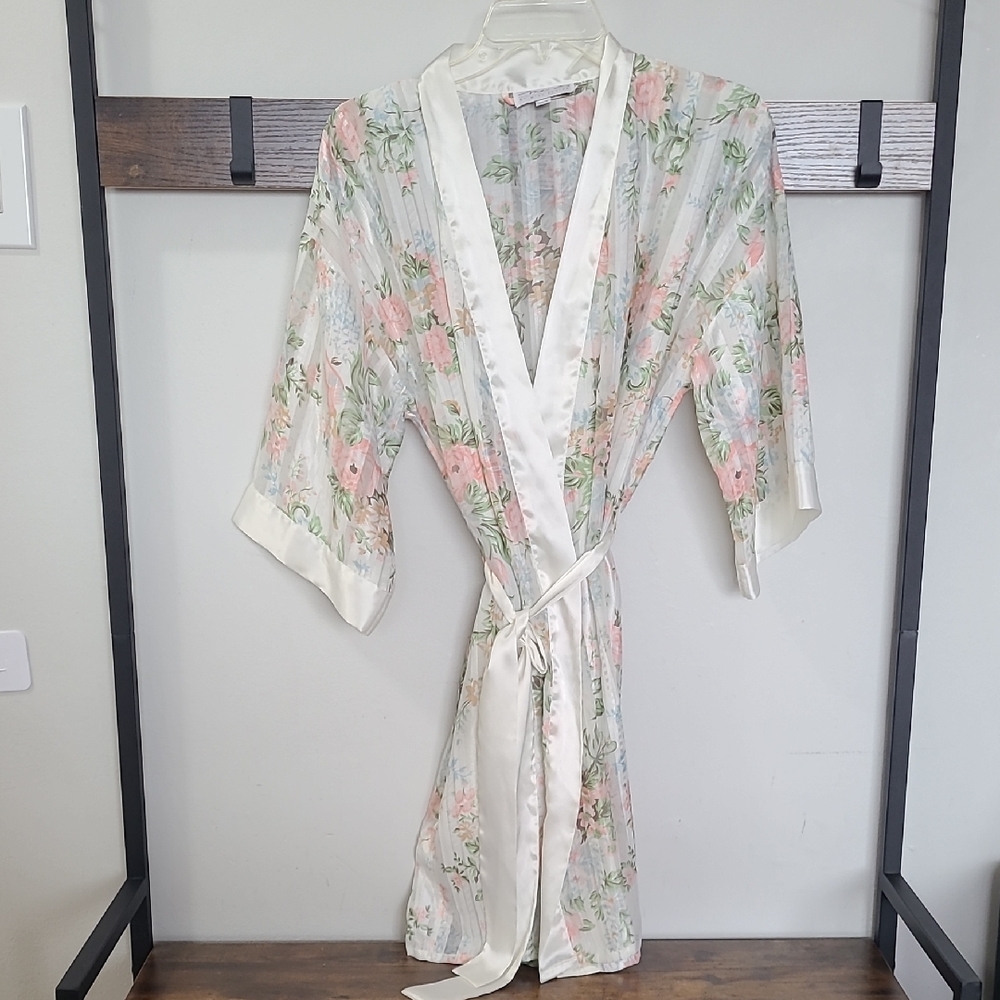 Floral Sheer Kimono Robe